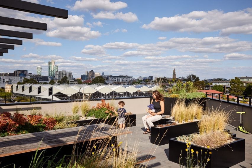 Rooftop terrace with seating and planting