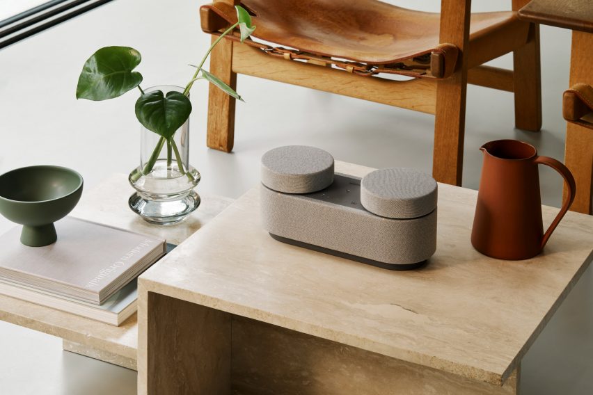 Sony HT-AX7 portable home theatre speaker system