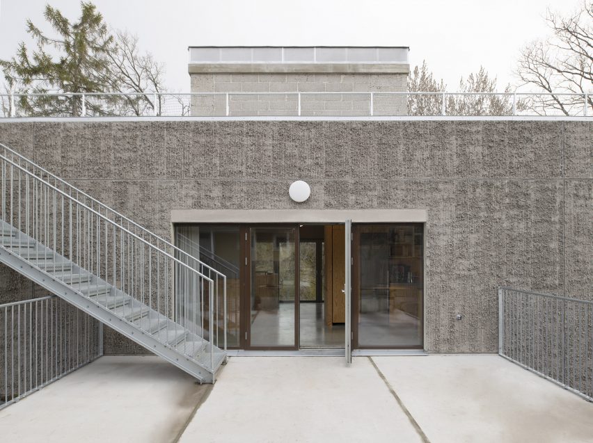 T House by Spridd