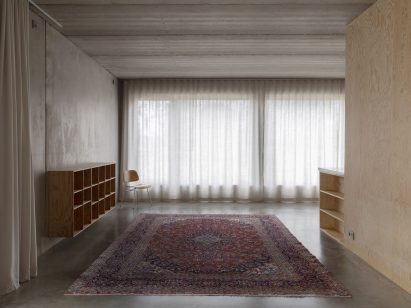 Interior of T House by Spridd