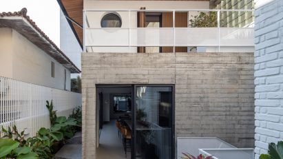 Back yard at Casa Yuji in Sao Paulo by Goiva