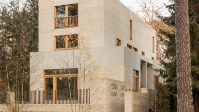 Fohlenweg house in Berlin by O'Sullivan Skoufoglou