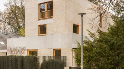 Fohlenweg house in Berlin by O'Sullivan Skoufoglou