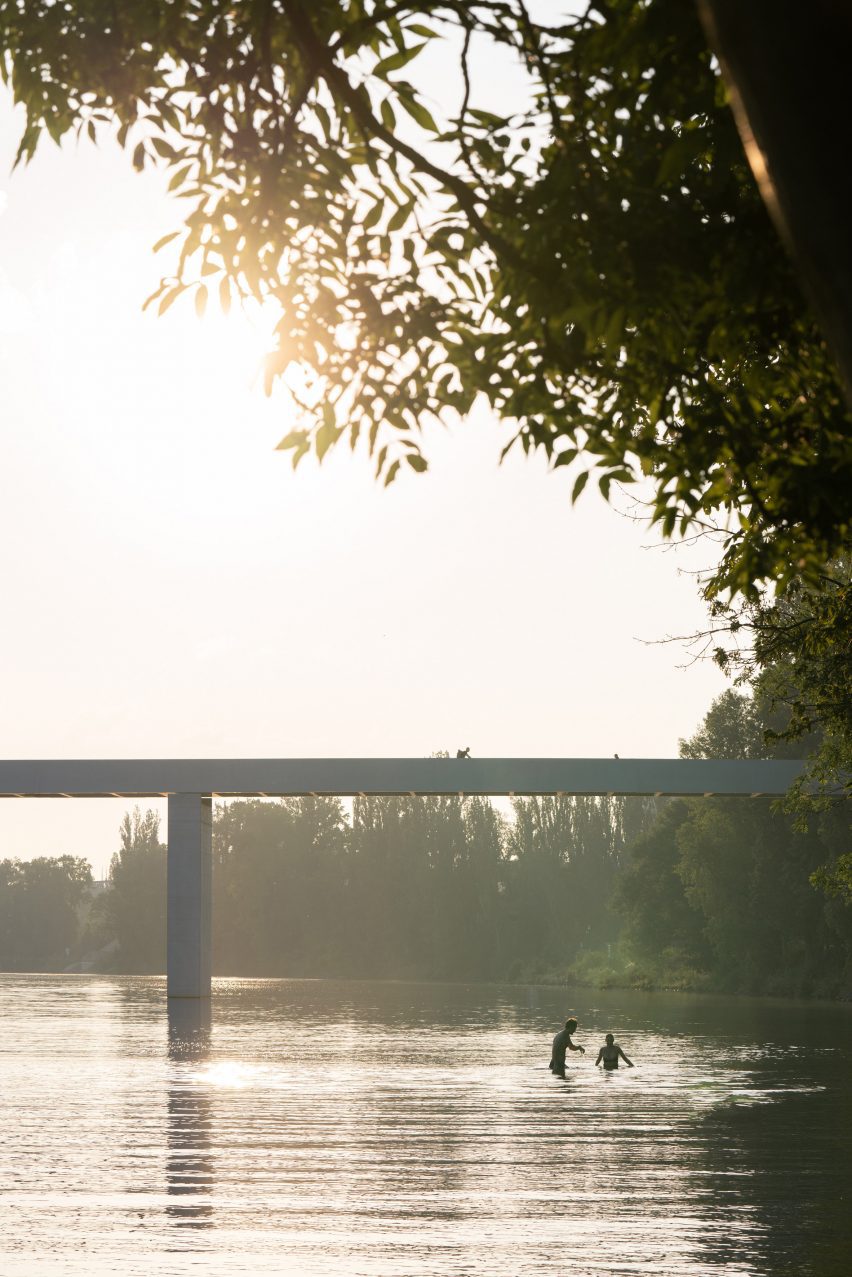 Štvanice Footbridge in Prague by Petre Tej, Marek Blank and Jan Mourek