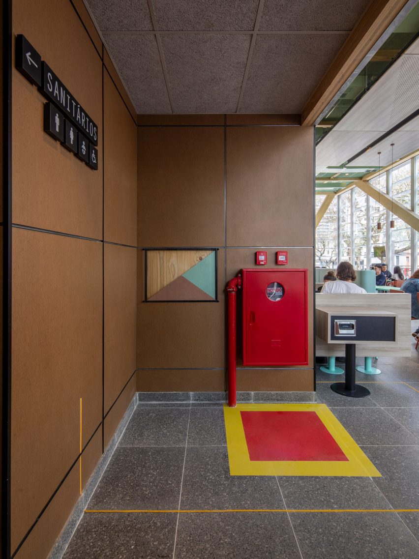 Interior of the Sao Paulo McDonald's by Superlimao