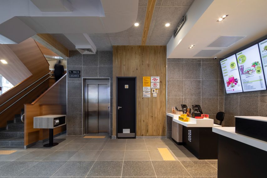 Serving stations at the Sao Paulo McDonald's by Superlimao