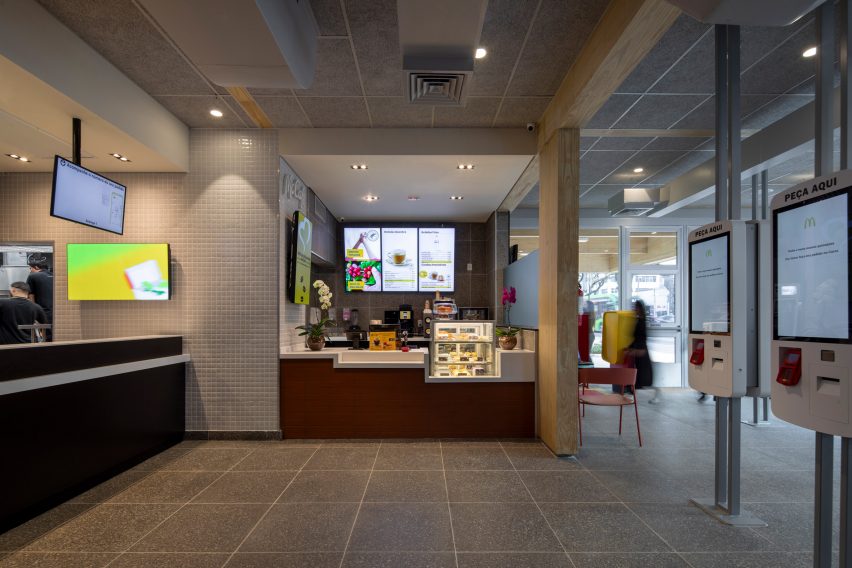 Serving stations at the Sao Paulo McDonald's by Superlimao