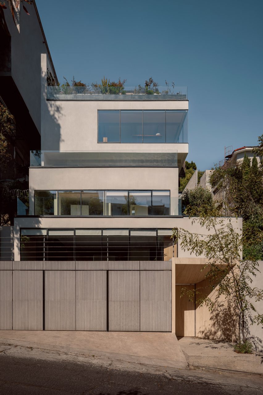 Exterior of Casa Madre by Taller David Dana