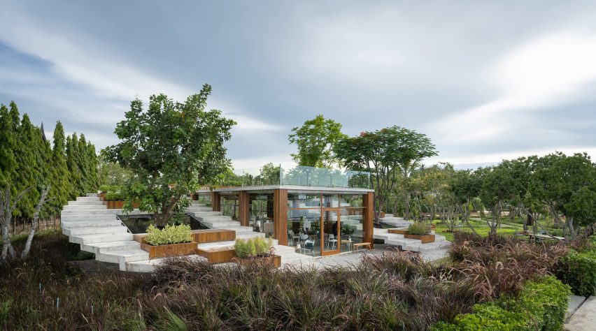 The Pomelo Amphawa Cafe by Looklen Architects