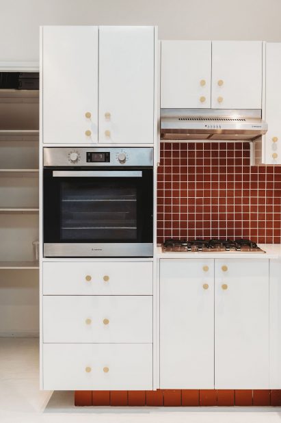 Kitchen of house in Orange, New South Wales, by PW Architecture Office