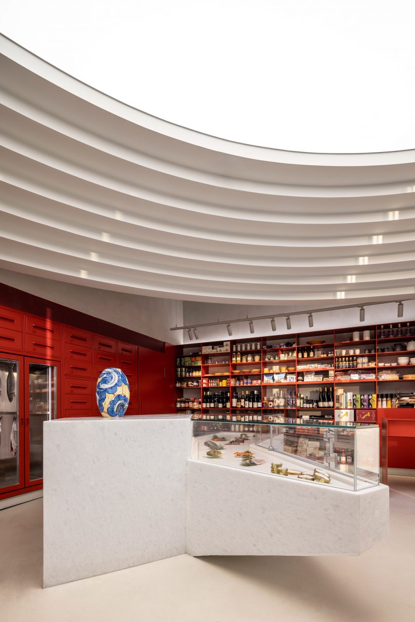 Yama fishmonger by Baranowitz and Goldberg Architects