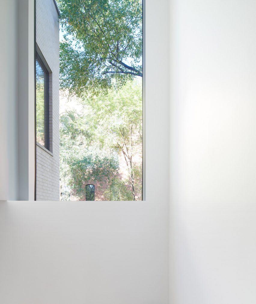 Light and Air Z House