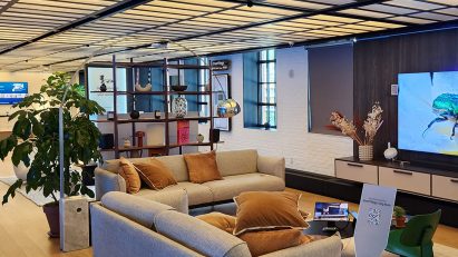 Samsung smart home at 837 store