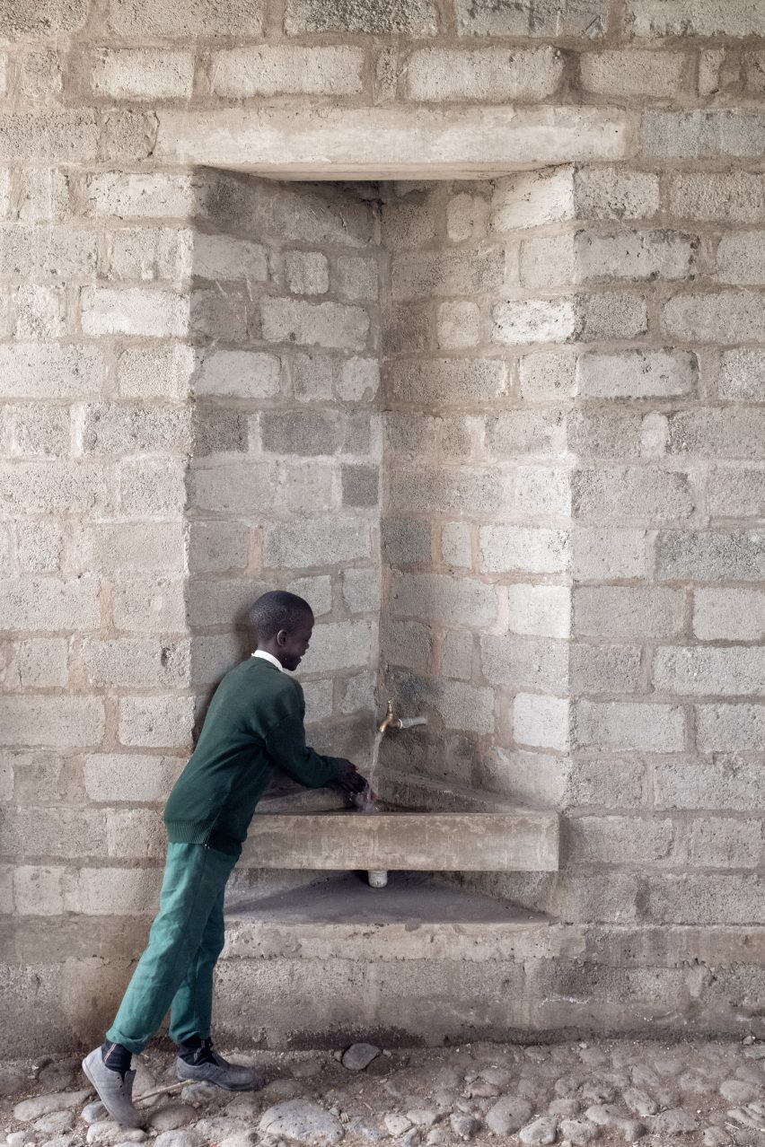 Water fountain on a blockwork wall