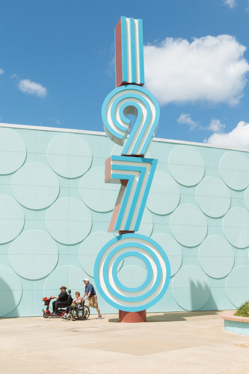 Photos of Disney's Pop Century Resort in Florida by Arnau Rovira Vidal