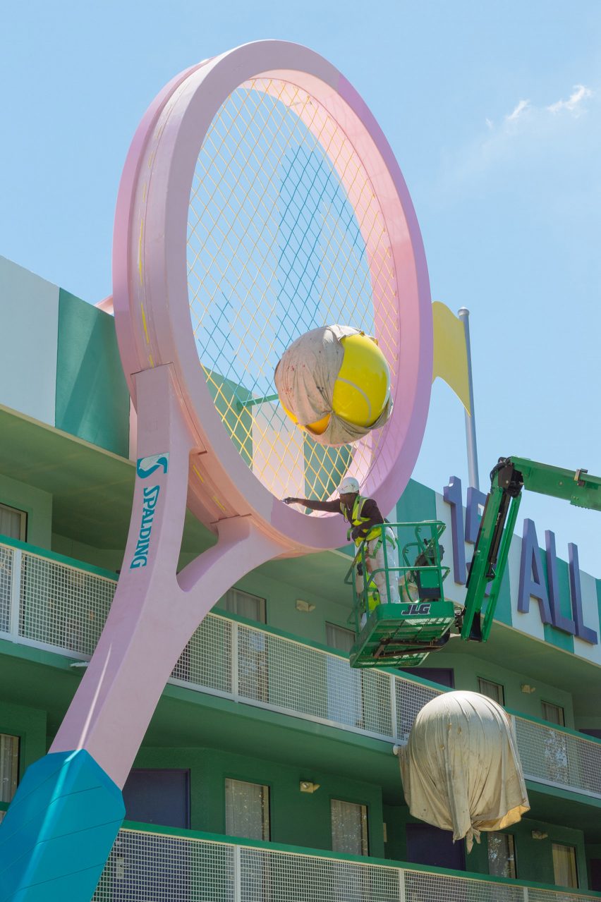 Photos of Disney's Pop Century Resort in Florida by Arnau Rovira Vidal