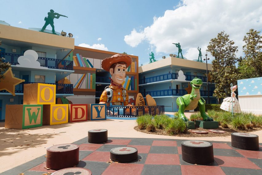 Photos of Disney's Pop Century Resort in Florida by Arnau Rovira Vidal