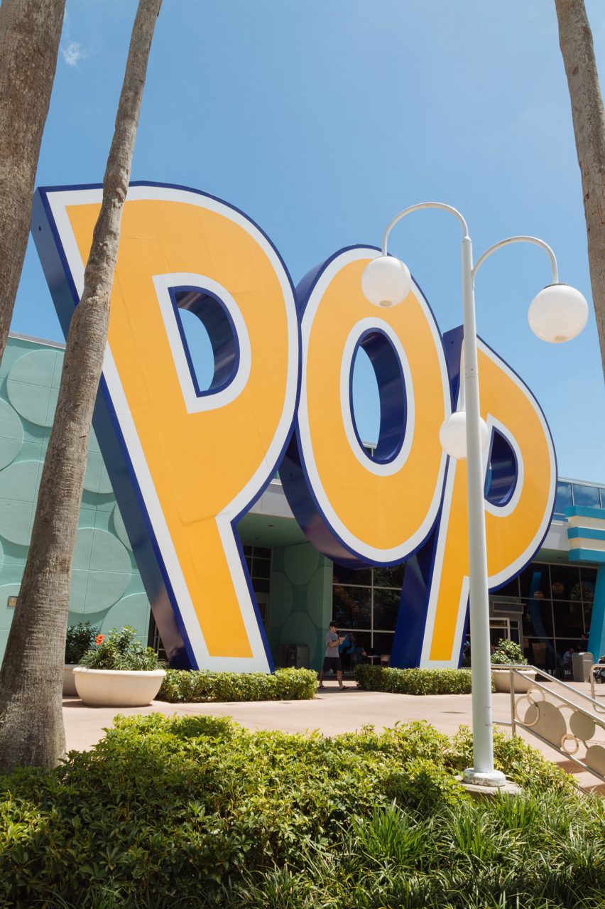 Photos of Disney's Pop Century Resort in Florida by Arnau Rovira Vidal