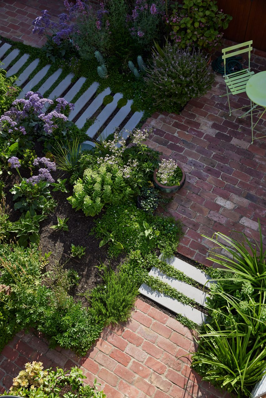Tiled garden area of Helvetia house by Austin Maynard Architects