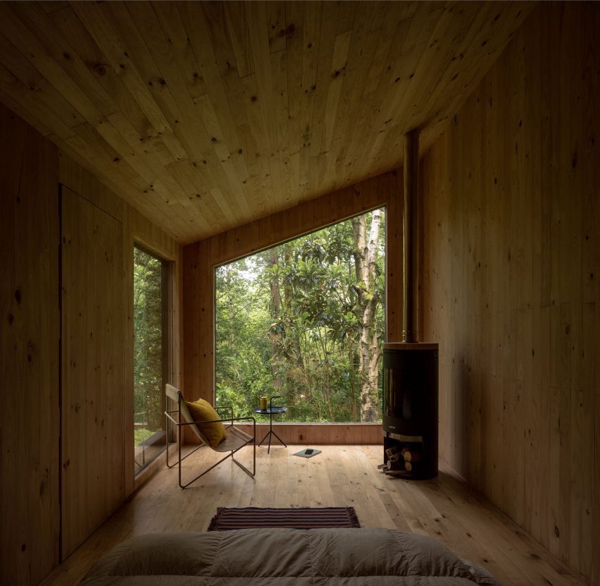 Interior timber Aralar Cottage by BABELStudio