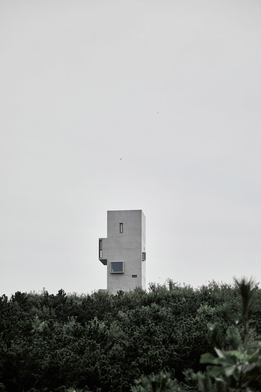 Cliff Cafe and Tower House by Trace Architecture Office