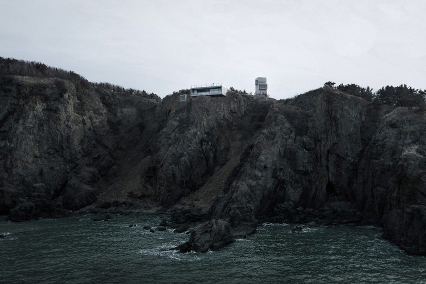 Cliff Cafe and Tower House by Trace Architecture Office