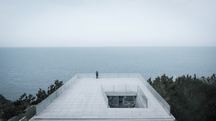 Cliff Cafe and Tower House by Trace Architecture Office
