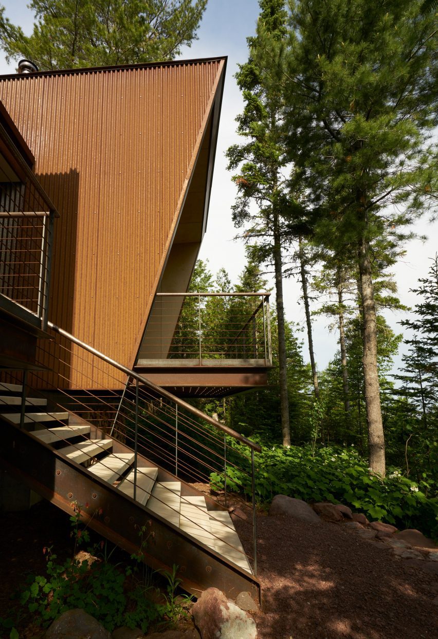 A cabin overlooking a lake