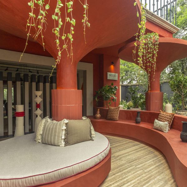 Red stucco collumns at house