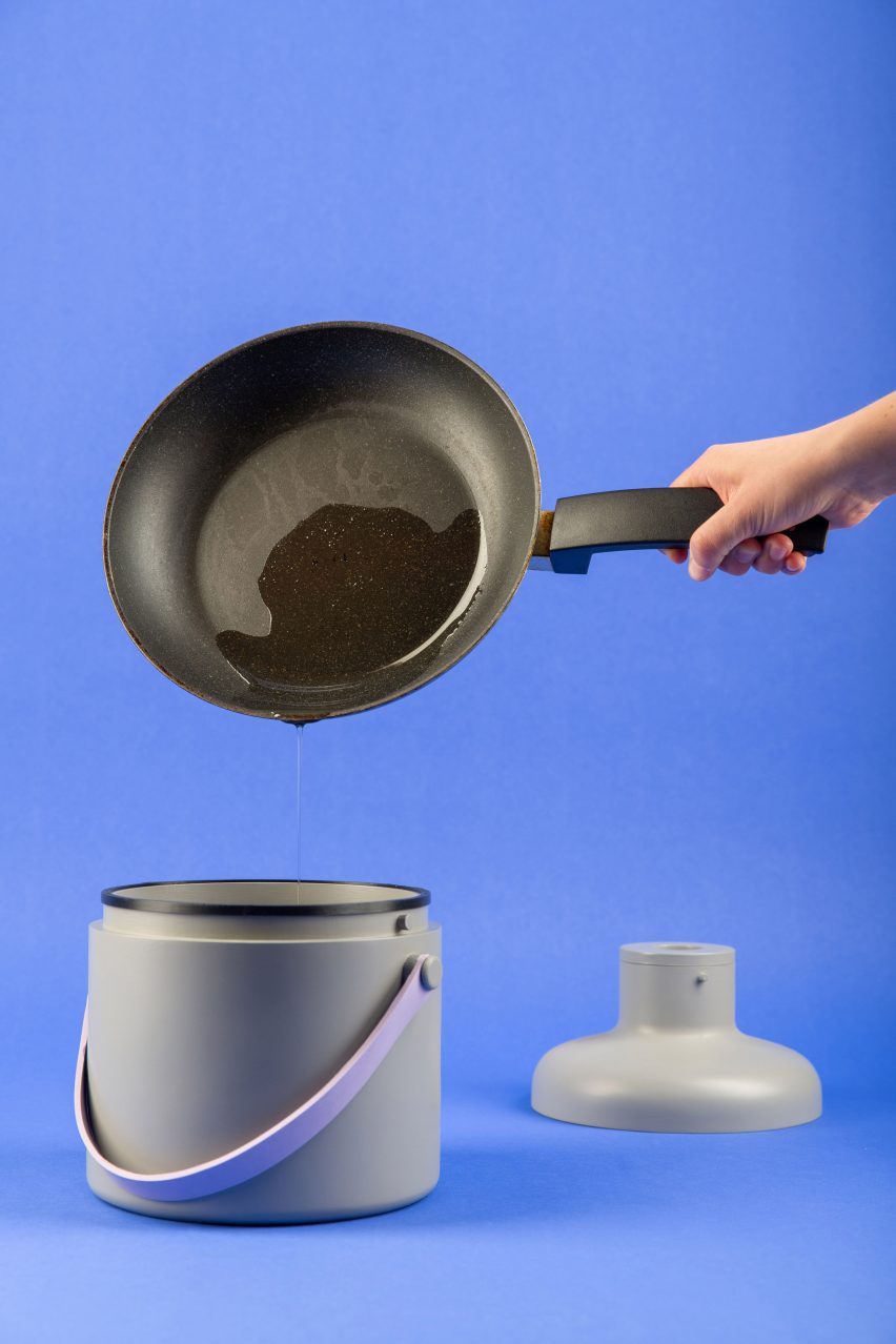 Cooking oil container showcased at Designblok's Diploma Selection competition
