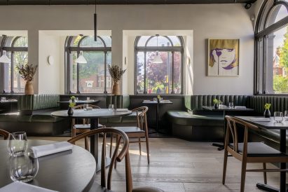 monochrome dining room at etch hove by steven edwards