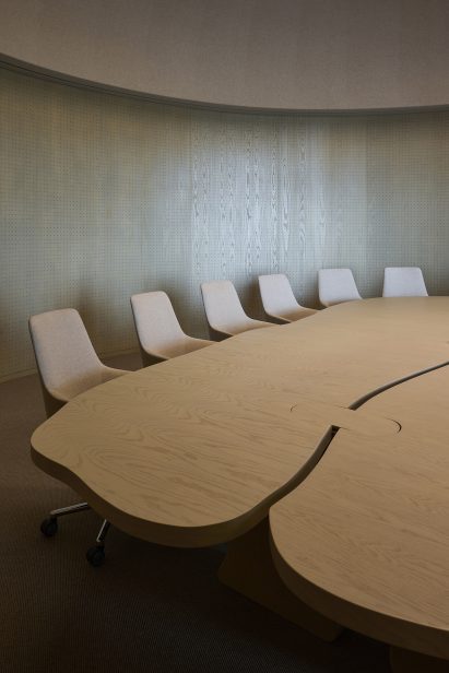 Meeting room inside Abu Dhabi government office by Agata Kurzela Studio