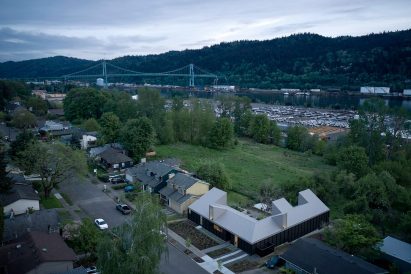 Aerial view of L-Shaped oregon home