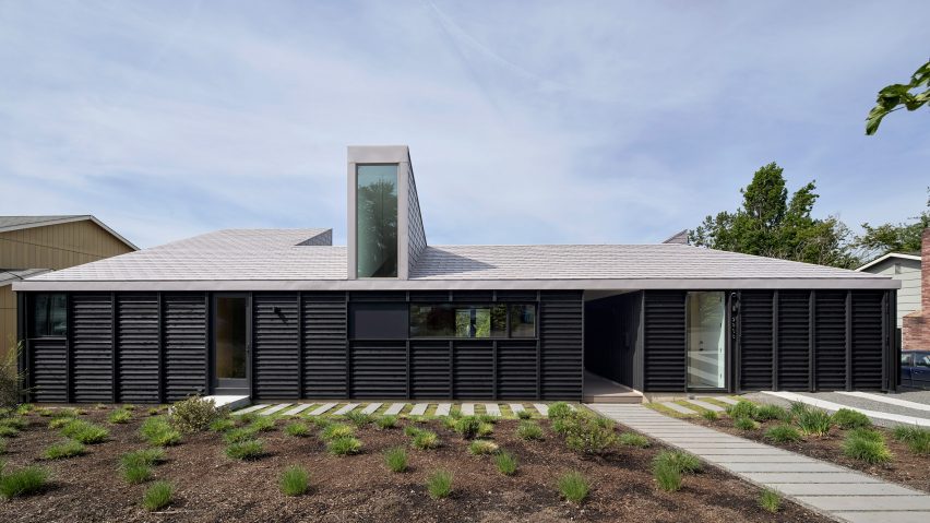 Oregon home with monitor windows