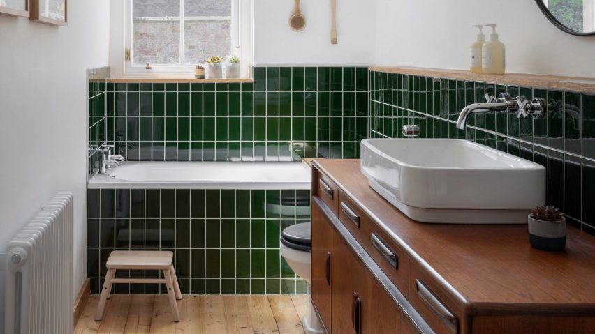 Bathroom in Edinburgh apartment by Luke and Joanne McClelland