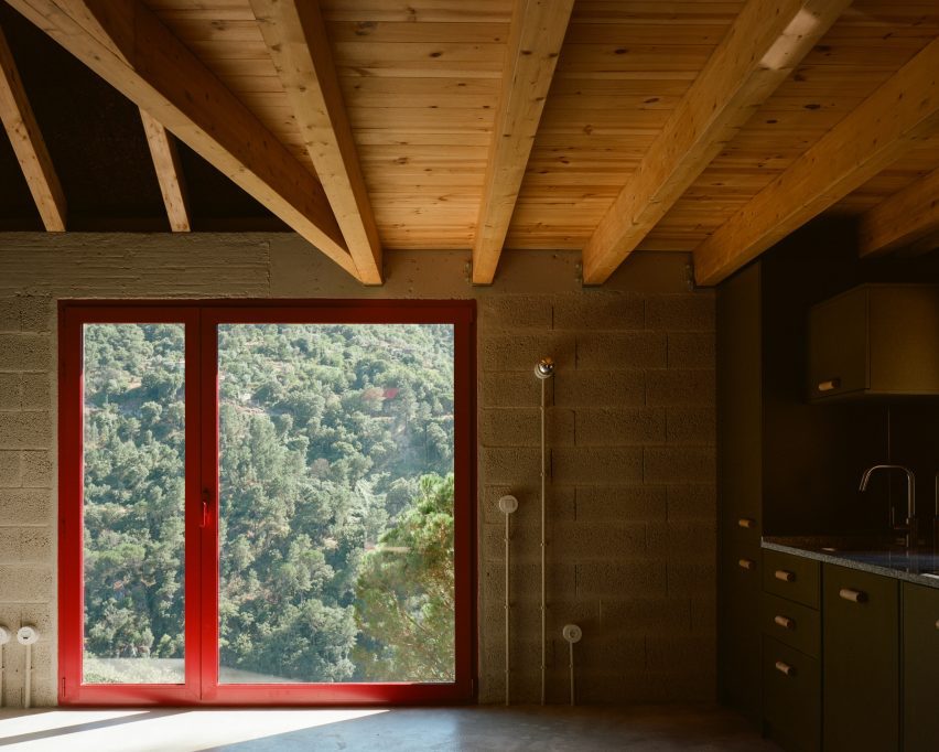 Home informed by Brutalism in Porto by Atelier Local