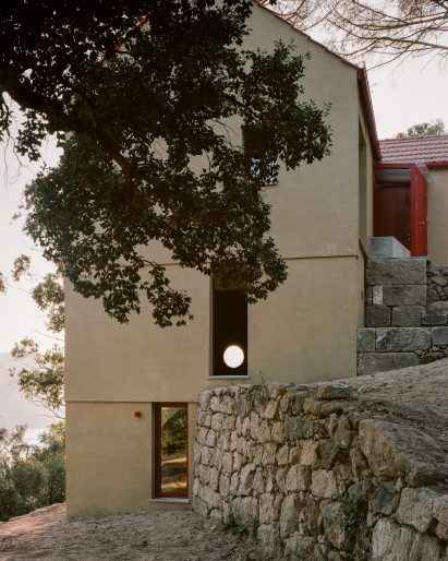 External view of House in Ancede built on former ruin site near Porto