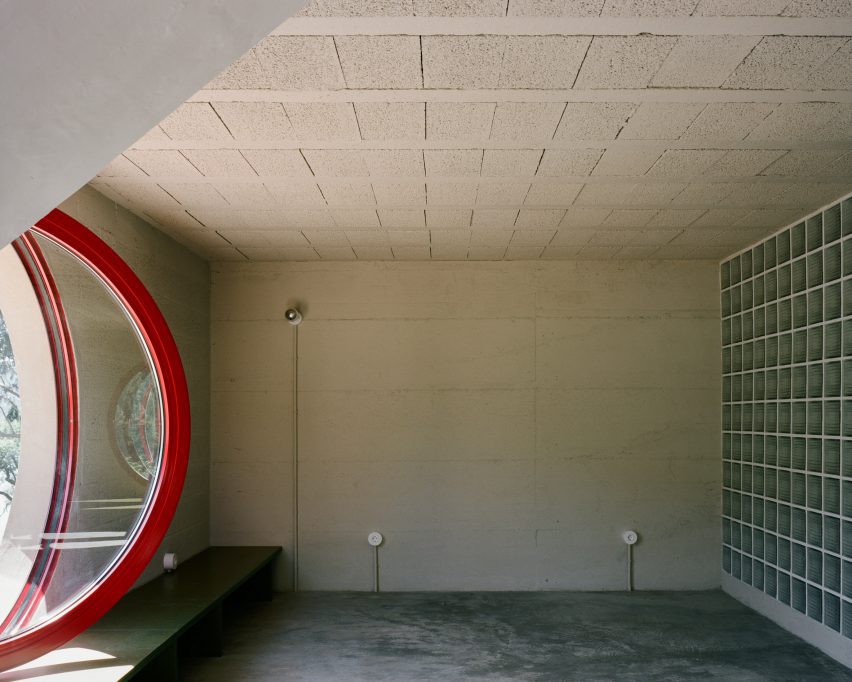 House in Ancede by Atelier Local