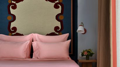 Bedroom in Hôtel de la Boétie
