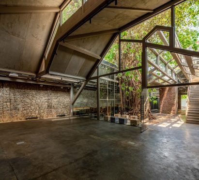 art gallery in mumbai by malik architecture