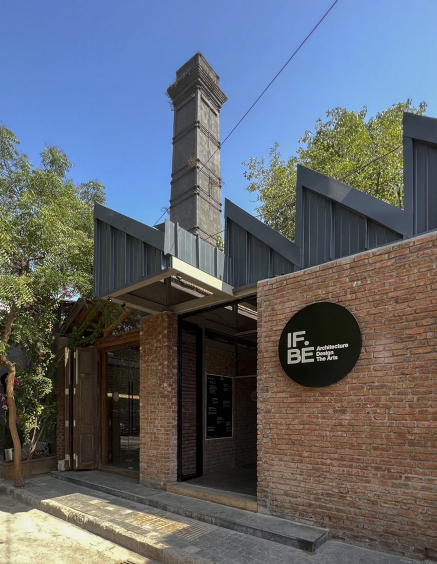 art gallery in mumbai by malik architecture