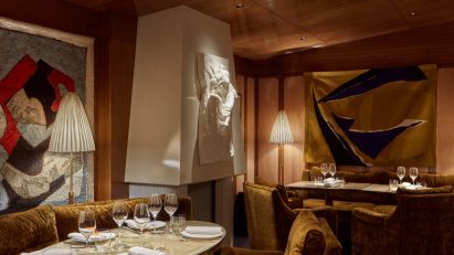 Salon dining room