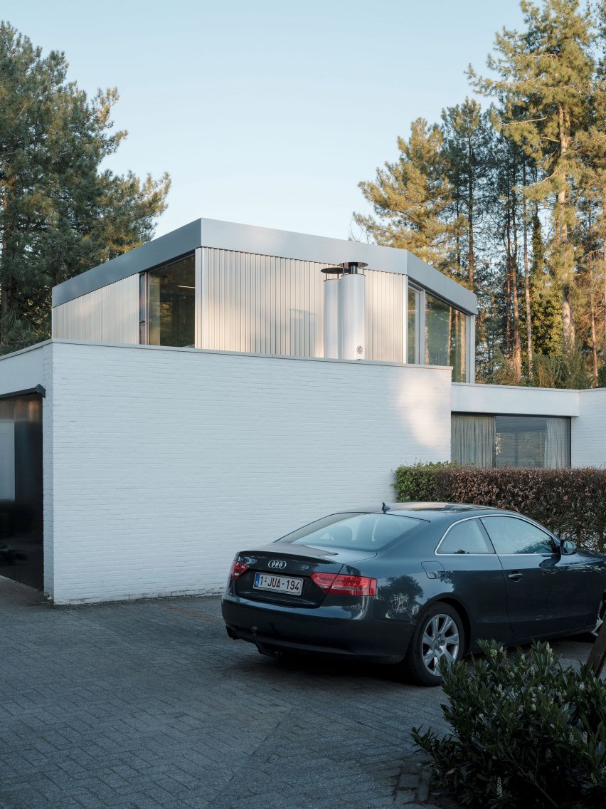 Exterior of the BEEV home by ISM Architecten