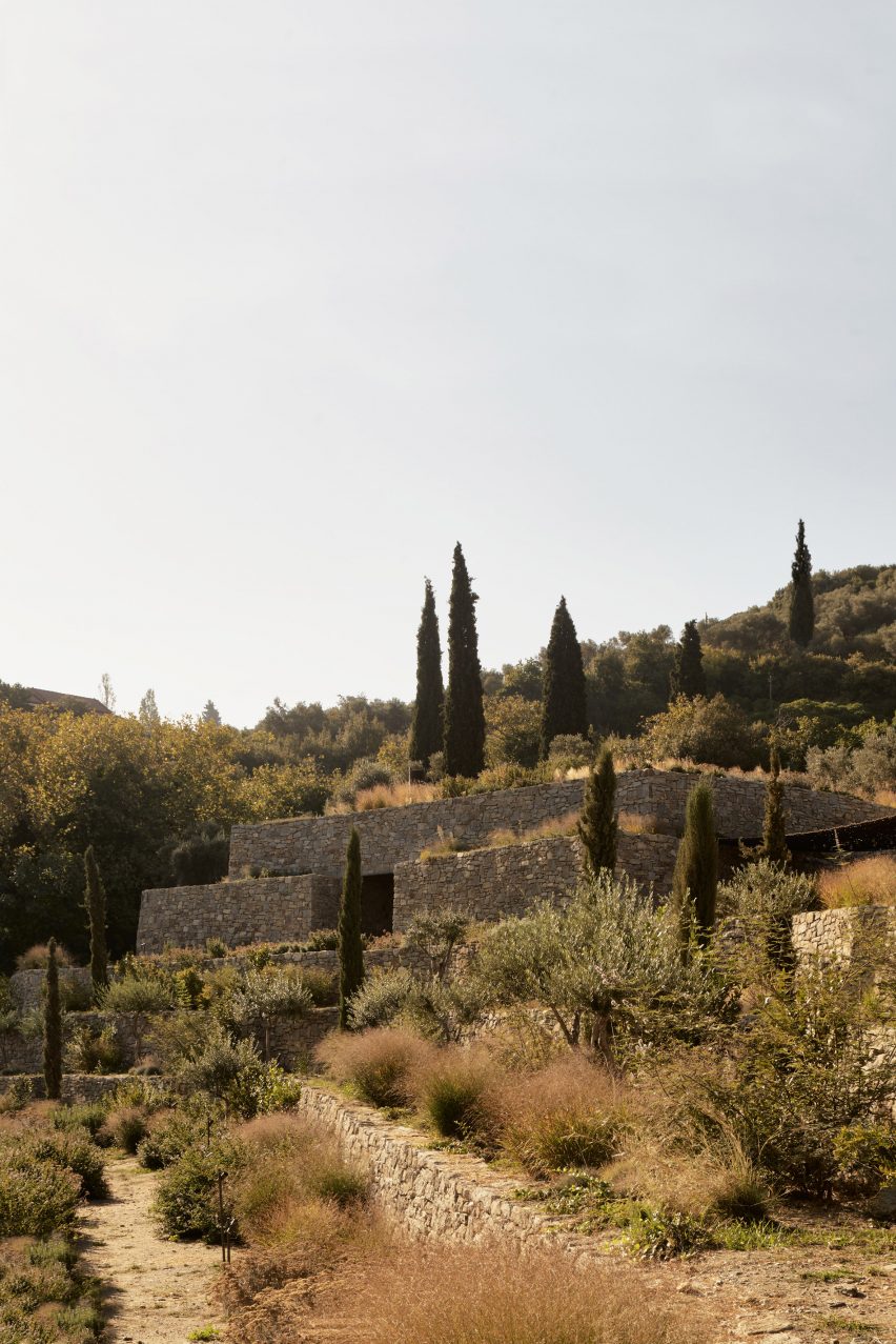 Liknon stone building in a vineyard by K-studio