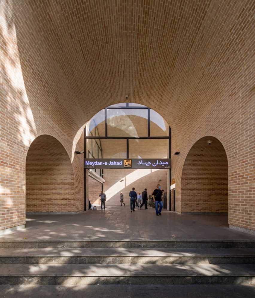 Vault arches in the Jahad Metro Plaza in Tehran