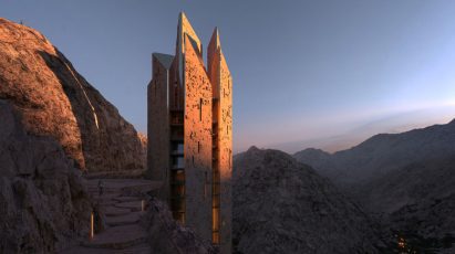 Adventure hotel in Leyja
