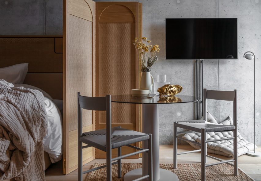 Rattan screens separate sleeping and living areas