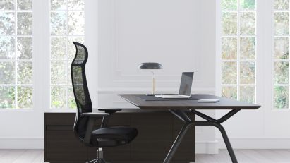 Arqus desk by Narbutas