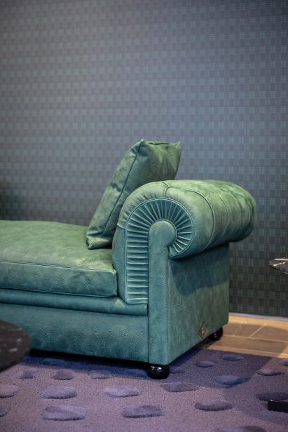 Chester daybed in turquoise embossed leather