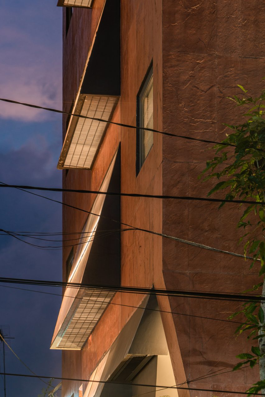 Exterior of PituRooms in Indonesia by Sahabat Selojene